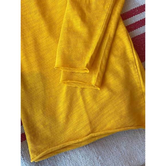 NEW ELLIOTT LAUREN polo tee in goldenrod - Picture 4 of 4